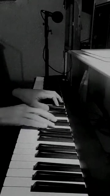 SERENATA AL PIANO: «PLEASANT»&nbsp;(IMPROVISACIÓN)